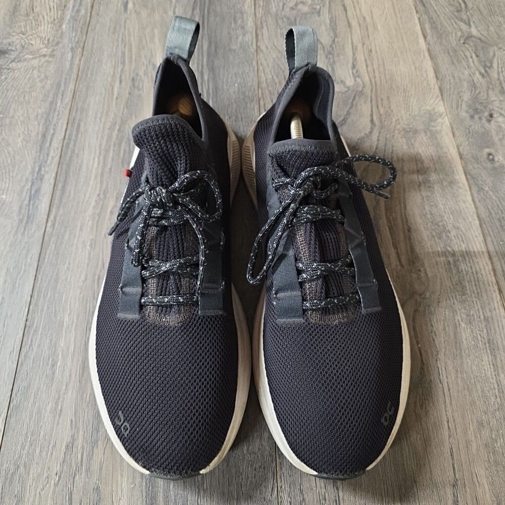 On Running Cloudeasy Sneakers Men's 11.5 Black White Running Shoes - Picture 6 of 8